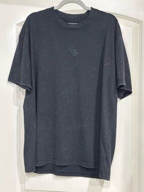 Burlebo Men's Washed Black Crewneck T-Shirt